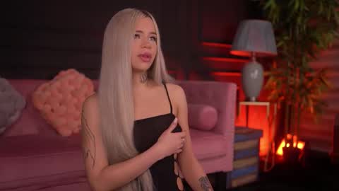 Nicky online show from November 23, 7:23 pm