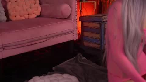 Nicky online show from November 2, 7:36 pm