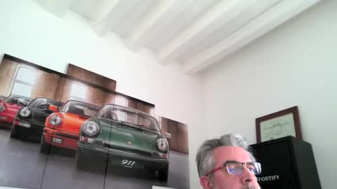 Nico online show from April 16, 7:30 am