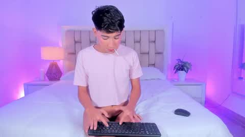 NICOLAS online show from June 3, 6:24 pm