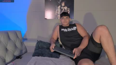 nicol_and_thiago_212 online show from June 5, 10:48 pm