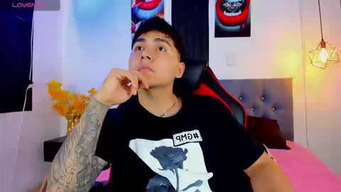 Snapshot of nicolas_james_sc chatting on September 23, 2:55 pm nicolas_james_sc online show from September 23, 2:55 pm
