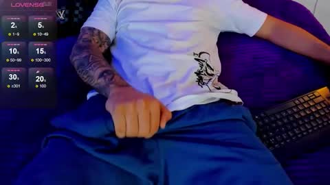 Snapshot of nicolas_james_sc chatting on September 19, 2:43 pm nicolas_james_sc online show from September 19, 2:43 pm