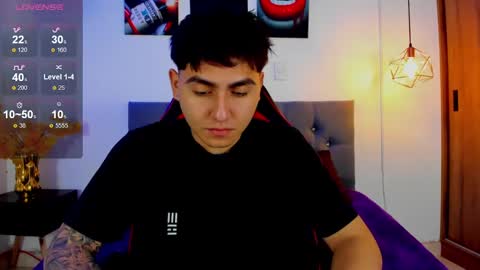 Snapshot of nicolas_james_sc chatting on September 18, 2:32 pm nicolas_james_sc online show from September 18, 2:32 pm