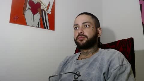 Snapshot of nicolas_torres99 chatting on February 25, 4:03 am nicolas online show from February 25, 4:03 am