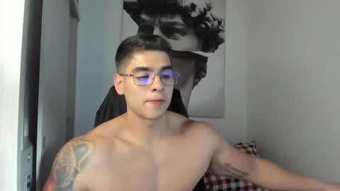 Andres online show from December 12, 9:48 pm