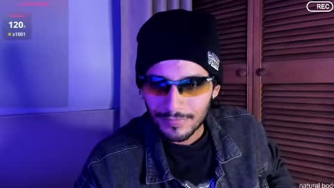 nicolasrodrii online show from October 25, 12:00 am