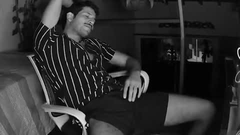 nicolasrodrii online show from June 20, 1:01 am