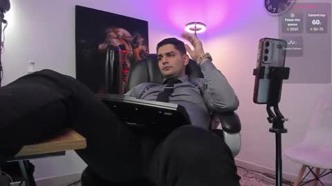 Nicolas Fellener online show from November 18, 5:32 am