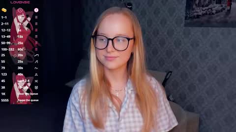 Snapshot of nicolavanderbie chatting on October 11, 6:33 pm Nicoletta online show from October 11, 6:33 pm