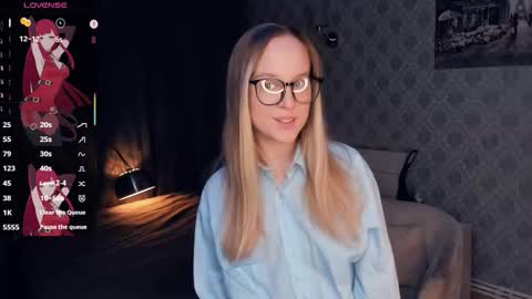 Snapshot of nicolavanderbie chatting on October 9, 5:18 pm Nicoletta online show from October 9, 5:18 pm