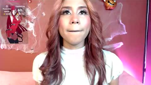 Snapshot of nicole_brown1126 chatting on October 20, 4:06 am nicole_brown1126 online show from October 20, 4:06 am
