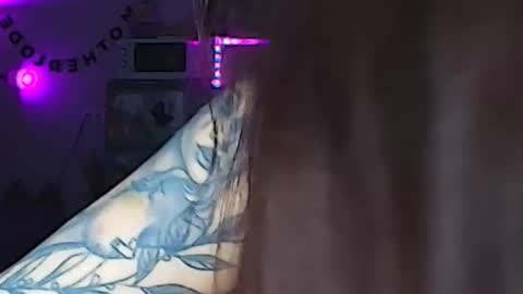 Snapshot of nicole_fancy chatting on March 2, 11:09 pm Kitty Nikki online show from March 2, 11:09 pm
