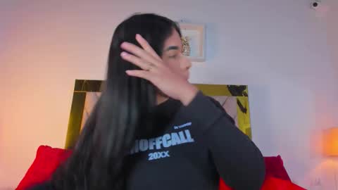 nicole_grace0 online show from October 6, 12:01 pm