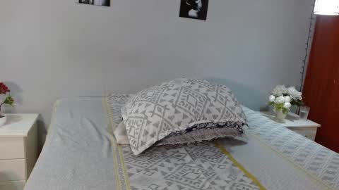 Snapshot of nicole_mayer01 chatting on September 30, 10:59 am nicole_mayer01 online show from September 30, 10:59 am