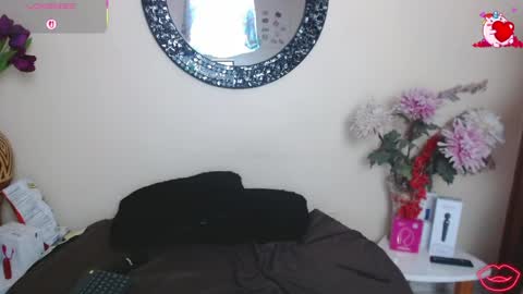 Nicole Santana online show from June 2, 10:12 pm