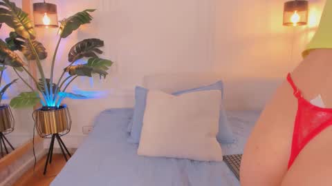 N A T A L I A online show from March 2, 8:04 pm