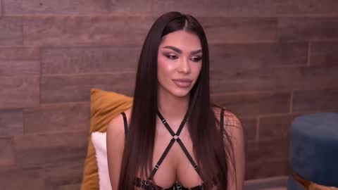 Snapshot of nicoledevin chatting on October 15, 7:42 am Nicole online show from October 15, 7:42 am