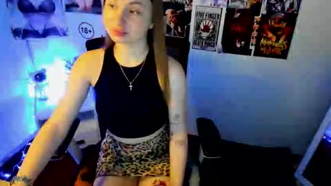 Nicole online show from October 10, 10:10 am