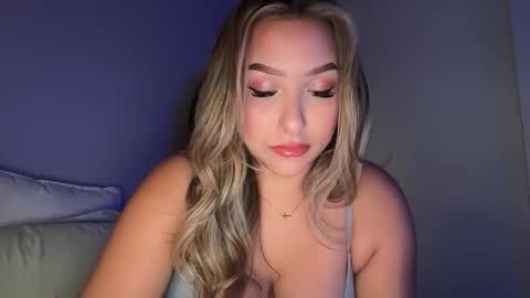 nicolelovesyou444 online show from May 12, 7:56 pm