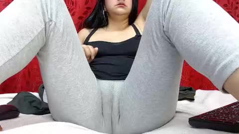 NICOLLE online show from May 30, 11:47 pm