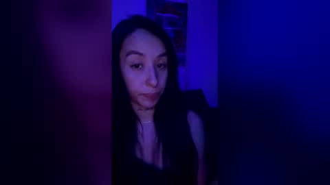 nicolykalbin online show from March 20, 7:57 am