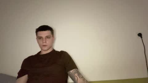 Max online show from January 7, 10:37 pm