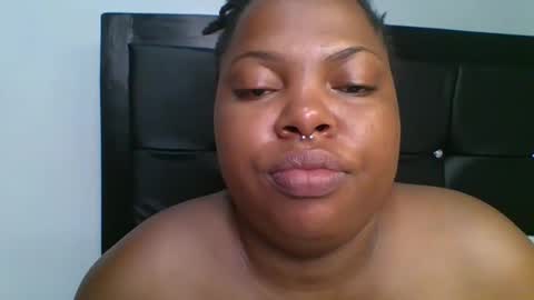 Snapshot of nighty_desire chatting on October 12, 11:39 pm Nighty Desire online show from October 12, 11:39 pm