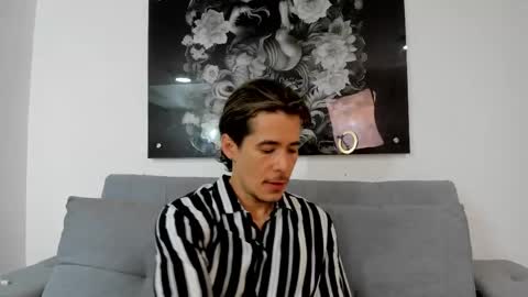 Niick online show from May 20, 2:19 am
