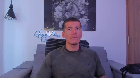 Niick online show from December 16, 8:37 pm