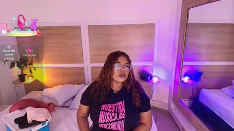 Call me Nicky online show from January 12, 7:10 pm