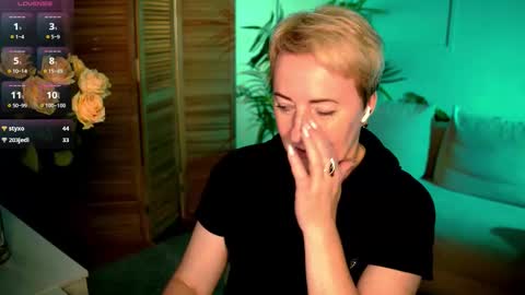 Snapshot of nika_smit chatting on September 27, 6:33 am Nika online show from September 27, 6:33 am