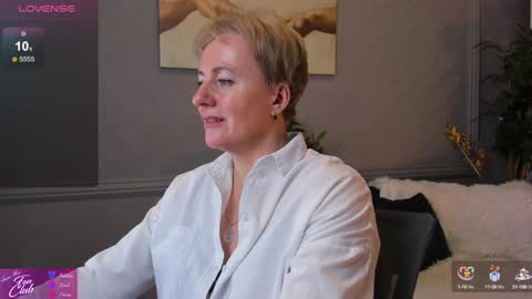 Snapshot of nika_smit chatting on January 10, 12:58 pm Nika online show from January 10, 12:58 pm