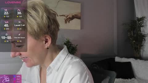 Snapshot of nika_smit chatting on January 19, 5:26 am Nika online show from January 19, 5:26 am