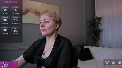 Snapshot of nika_smit chatting on February 2, 4:48 am Nika online show from February 2, 4:48 am