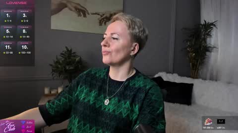Snapshot of nika_smit chatting on March 3, 2:28 pm Nika online show from March 3, 2:28 pm
