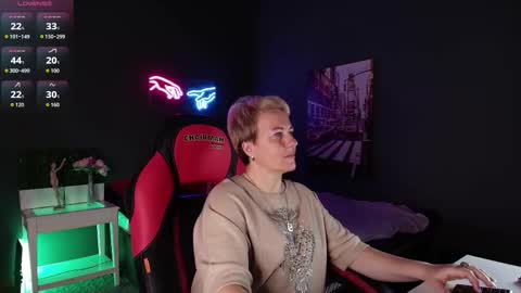 Snapshot of nika_smit chatting on October 3, 9:17 am Nika online show from October 3, 9:17 am