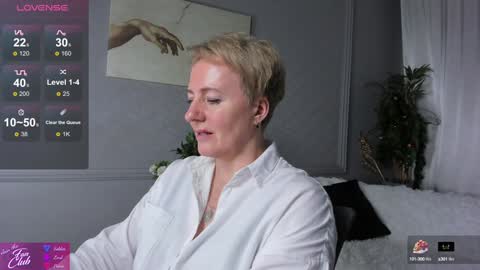 Snapshot of nika_smit chatting on January 12, 11:50 am Nika online show from January 12, 11:50 am