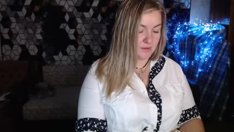 Nika online show from December 19, 8:15 pm