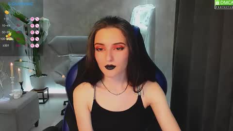 Snapshot of niki_cutes chatting on October 19, 9:03 am niki_cutes online show from October 19, 9:03 am