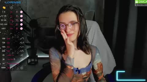 Snapshot of niki_cutes chatting on February 23, 7:22 am niki_cutes online show from February 23, 7:22 am