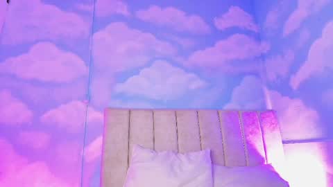    online show from April 21, 2:04 am