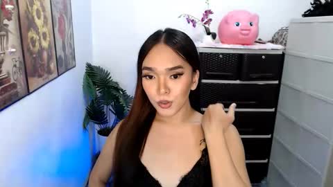 nikitta_morris online show from March 17, 5:45 am