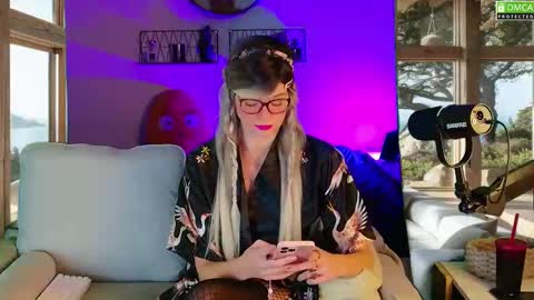 Snapshot of nikki_goldberg chatting on October 12, 9:57 am Kitty Chatte online show from October 12, 9:57 am