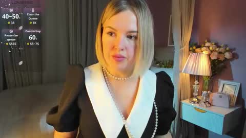 Nikki online show from November 21, 1:36 am