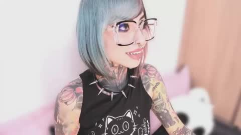 Snapshot of nikkiramone chatting on October 6, 10:16 pm Nikki Ramone online show from October 6, 10:16 pm