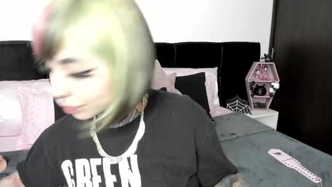 Snapshot of nikkiramone chatting on February 11, 12:47 pm Nikki Ramone online show from February 11, 12:47 pm