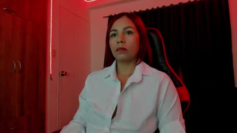   online show from April 27, 10:57 am