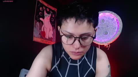 Nikky online show from April 21, 5:09 pm