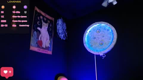 Nikky online show from December 16, 2:01 pm